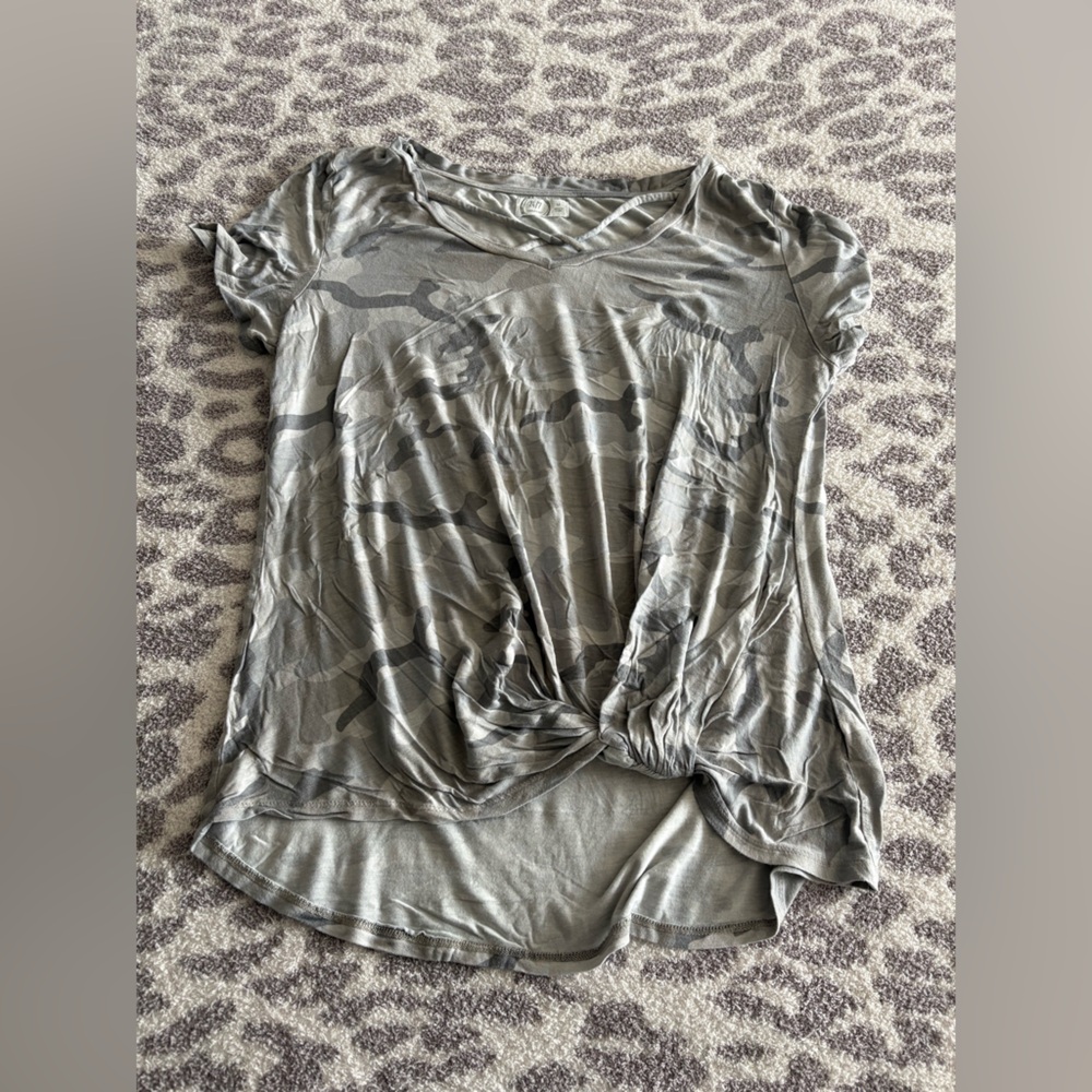 camo t-shirt